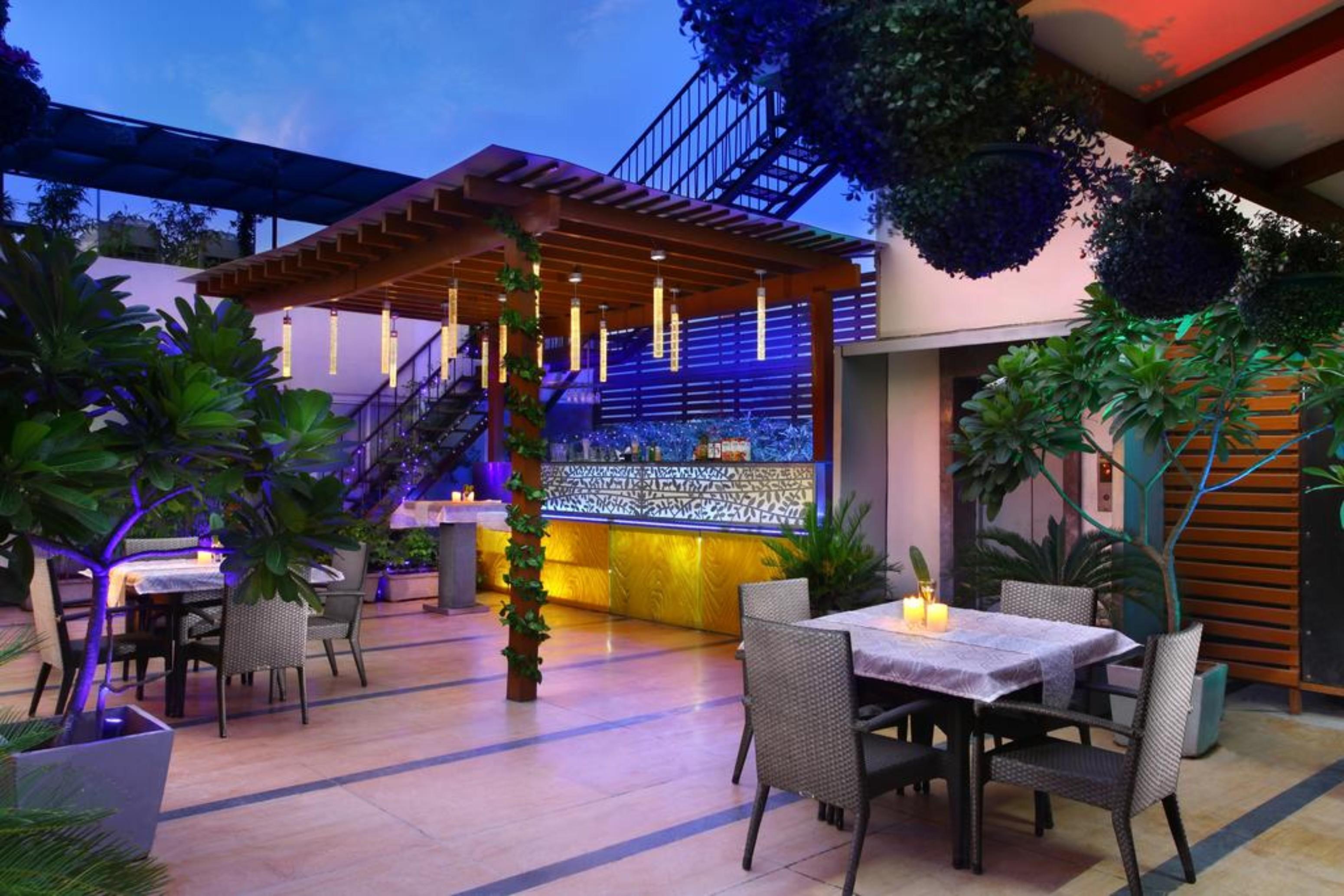 The Ashtan Sarovar Portico Yeni Delhi Dış mekan fotoğraf
