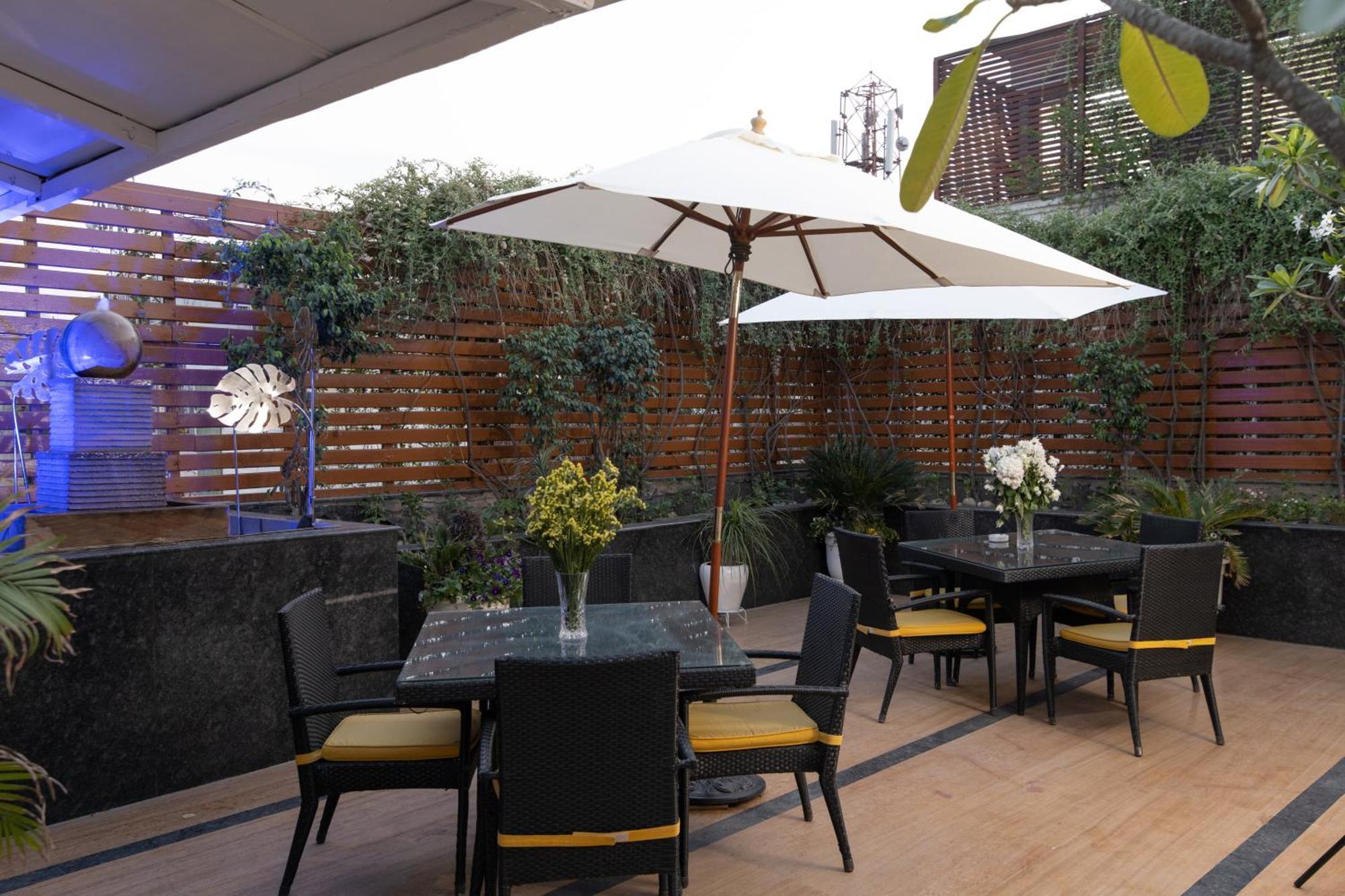 The Ashtan Sarovar Portico Yeni Delhi Dış mekan fotoğraf