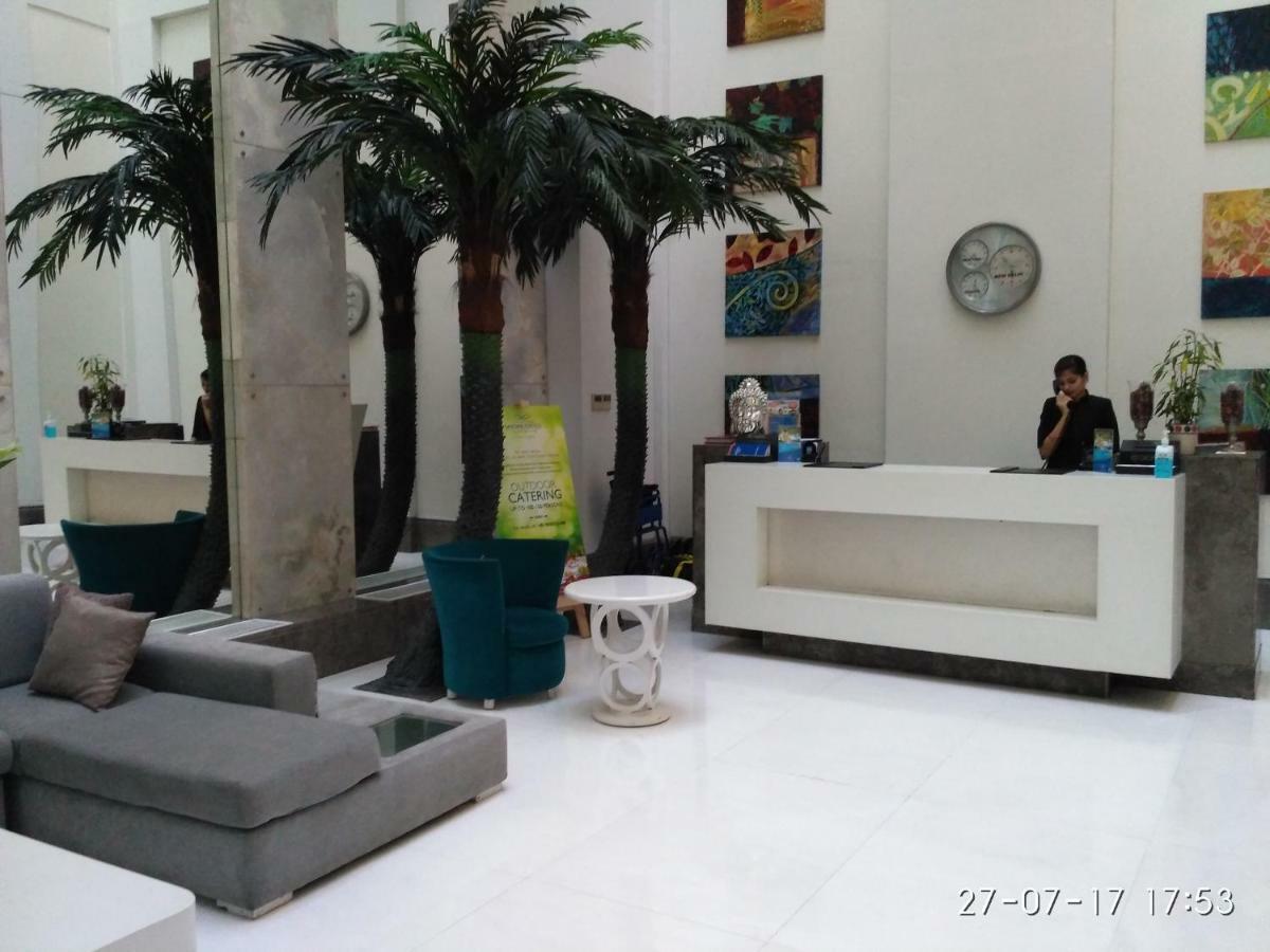 The Ashtan Sarovar Portico Yeni Delhi Dış mekan fotoğraf